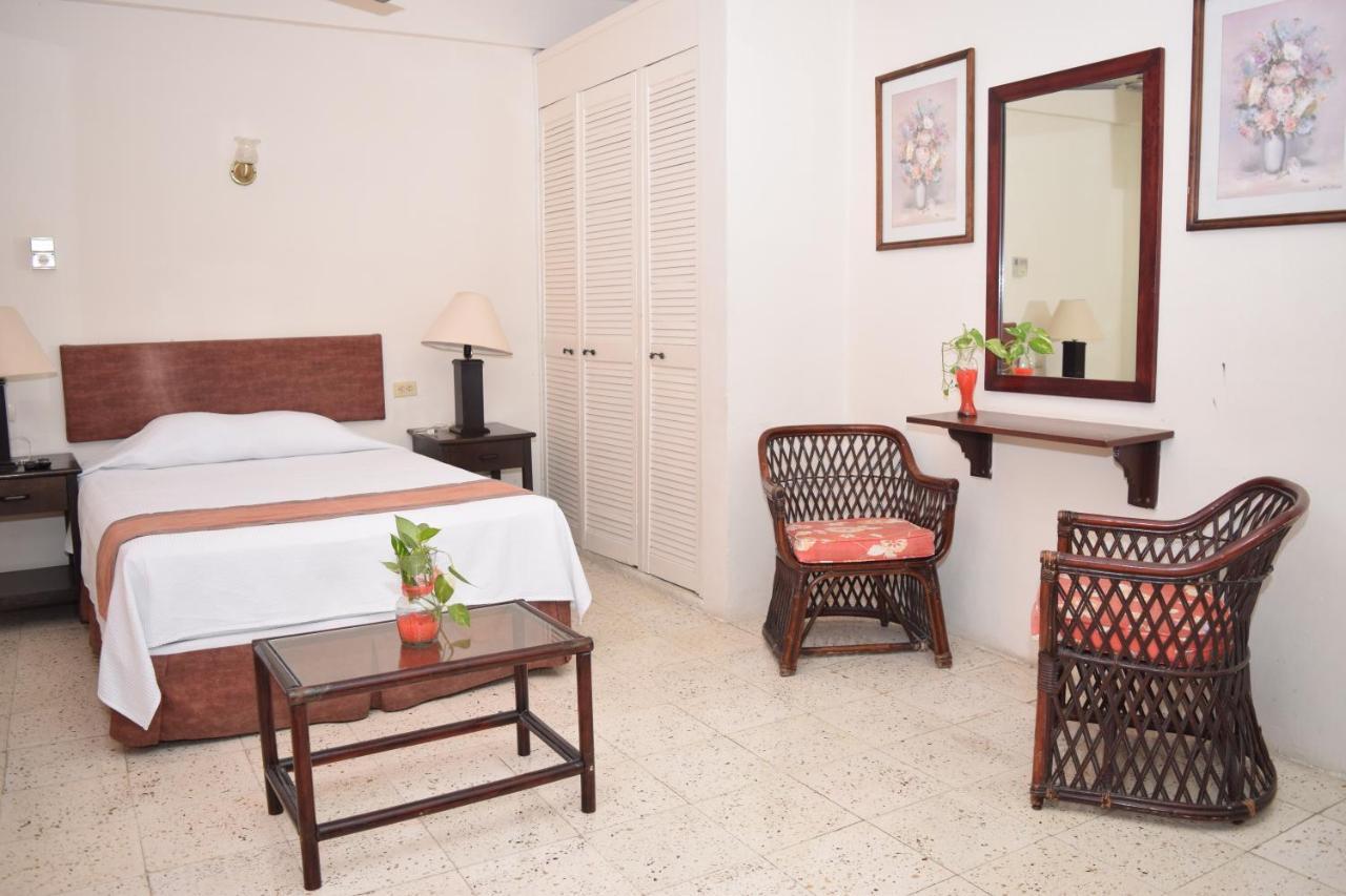 Hotel Suites Le Monde Cancún Kültér fotó