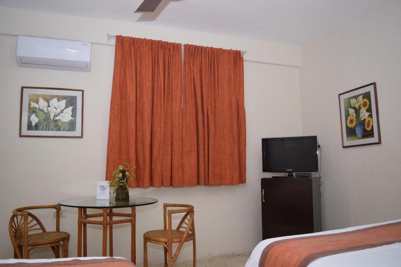 Hotel Suites Le Monde Cancún Kültér fotó