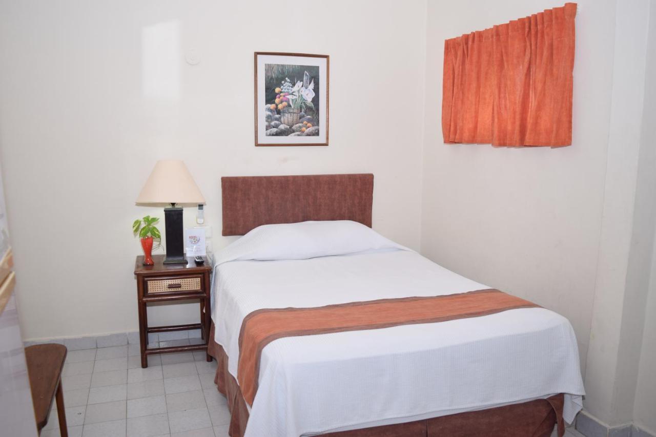 Hotel Suites Le Monde Cancún Kültér fotó